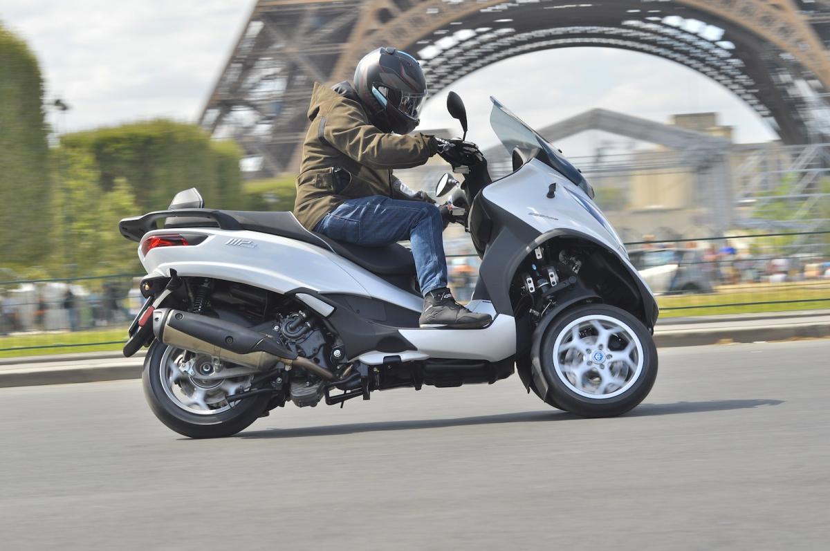 Тормозные колодки piaggio mp3